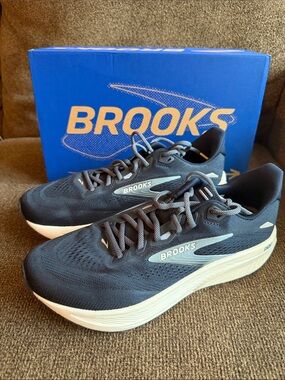 Brooks Ghost 18